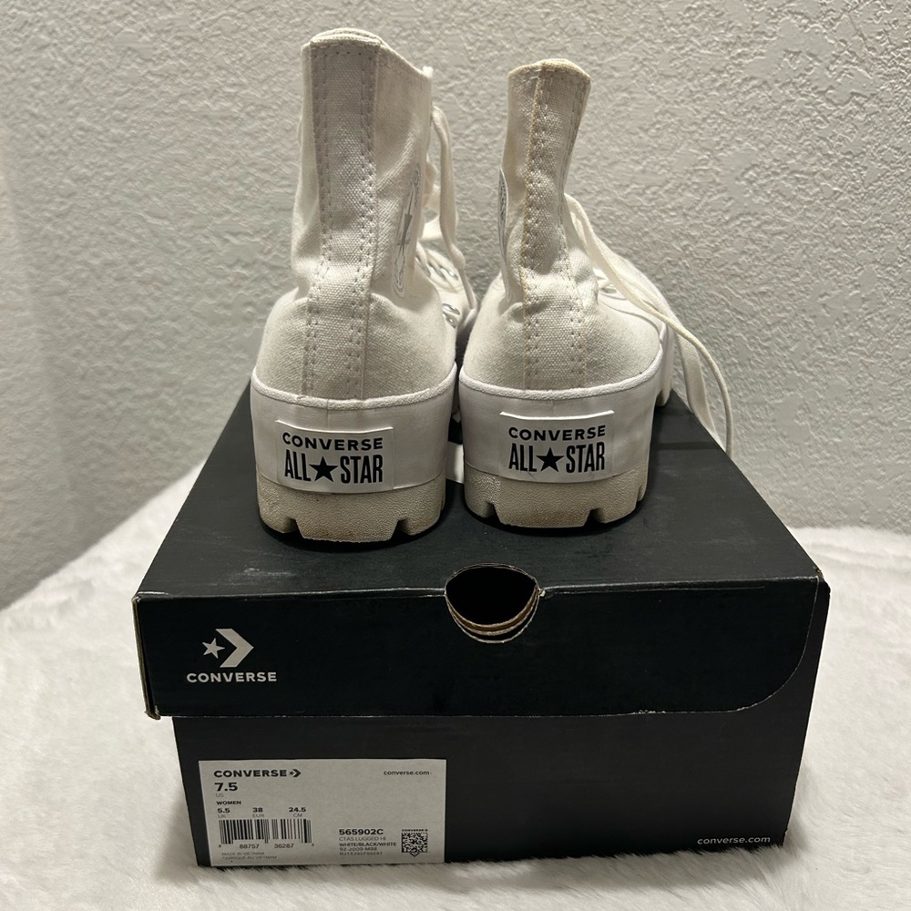 Converse - Picture 4 of 7